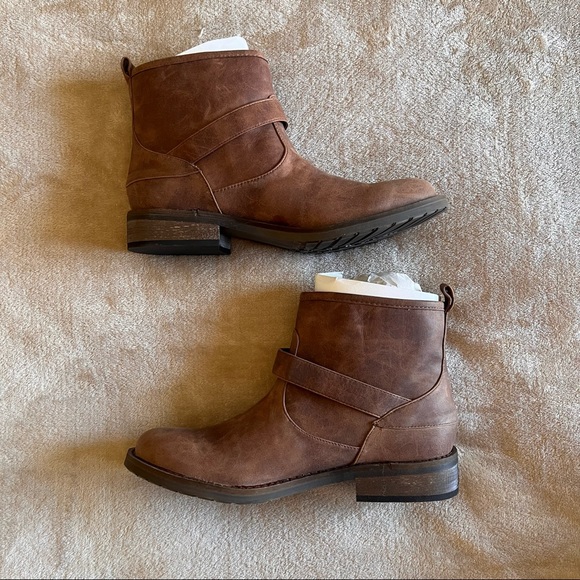 American Eagle Outfitters Shoes - American Eagle Boots - NEW